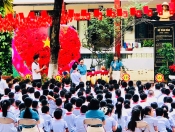 GIÁO DỤC KĨ NĂNG SỐNG “HỌC ĂN, HỌC NÓI” QUA TIẾT  SINH HOẠT DƯỚI CỜ