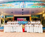 TRI ÂN VÀ CHIA TAY GIÁO VIÊN NGHỈ HƯU THEO CHẾ ĐỘ