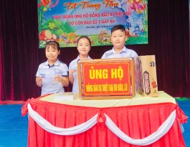 Ủng hộ đồng bào vùng lũ của tập thể CBGV,NV nhà trường